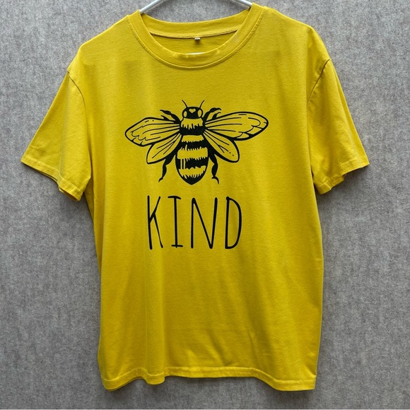 Women's Graphic Tshirt L - Picture 2 of 7